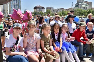 В Астрахани стартовали мероприятия в честь Дня защиты детей