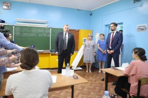 Игорь Бабушкин пожелал 11-классникам удачи на экзаменах