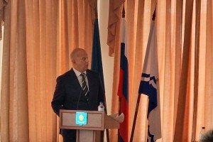 Олег Полумордвинов отчитывается перед депутатами за 2021&#160;год