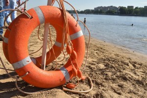 Администрация Астрахани пообещала подготовить пляжи к купальному сезону