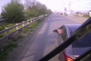 В Астрахани мужчина обстрелял пассажирский автобус