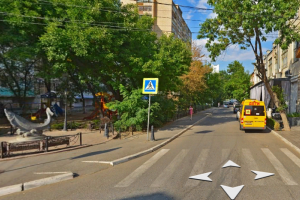 На улице Фиолетова в&#160;Астрахани прокуратура добилась установки ограждения