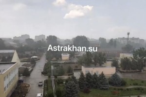 В Астрахани коммунальщиков перевели в режим повышенной готовности
