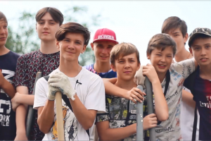 Астраханские школьники нашли работу на время летних каникул