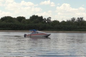 Астраханец чуть не утонул, пытаясь спасти женщину из реки