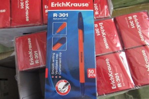 Астраханские таможенники изъяли 64 000 контрафактных ручек марки ErichKrause