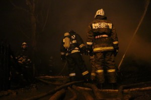 В Астрахани неосторожность привела к двум пожарам в Советском районе