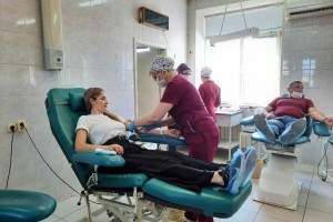 В Астрахани доноры крови смогут бесплатно посетить Дом ремесел