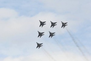 Игорь Бабушкин поздравил астраханцев с Днём ВВС