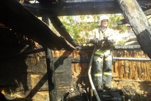 В Ленинском районе Астрахани за сутки произошло сразу три крупных пожара