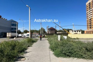 За месяц до сдачи: как сейчас выглядит улица Волжская в Астрахани