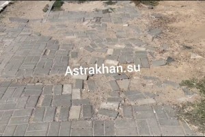 Администрация Астрахани пояснила, почему улицу Волжскую ремонтировали частично