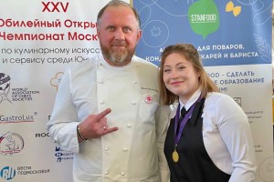 Астраханская студентка стала бронзовым призёром в чемпионате Москвы по кулинарному искусству