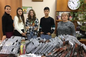 Астраханские школьники собрали для мобилизованных бойцов новогодние подарки