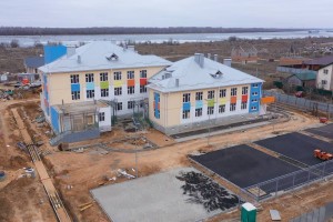 В отдалённом посёлке Астрахани заканчивается строительство детского сада на 140 мест