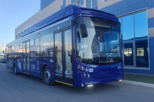 Прибывшие в Астрахань автобусы разительно отличаются от старого транспорта