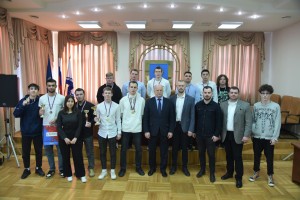В Астрахани наградили юных киберспортсменов