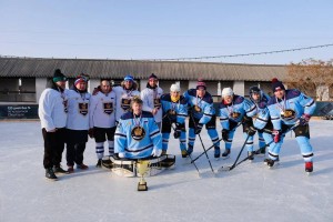 Хоккейная команда Игоря Бабушкина победила в любительском турнире