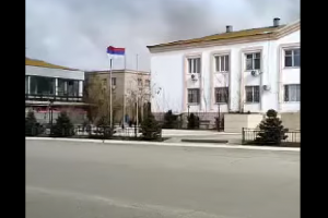 Правоохранители разберутся в инциденте с перевёрнутым флагом под Астраханью