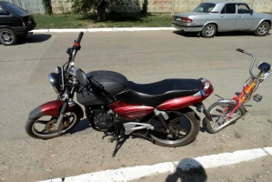 В Астрахани водитель мотоцикла совершил наезд на велосипедиста