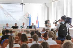 Астраханские студенты представили свои перспективные разработки на нефтегазовой отрасли