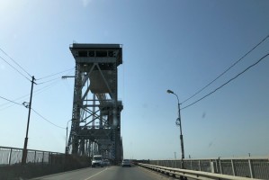 Старый мост в Астрахани разведут для провода судов