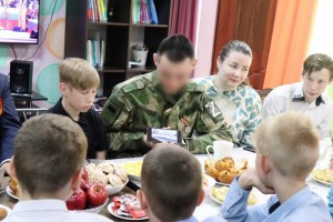 Астраханский участник СВО встретился с юными патриотами из центра «Юность»