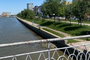 В Астрахани упал уровень городских каналов