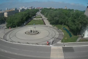 На площади Ленина обновят цветочную надпись «Астрахань»