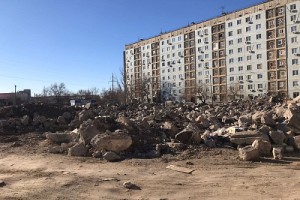 В Астрахани на улице Кубанской свалка строительного мусора расползлась на 540 «квадратов»