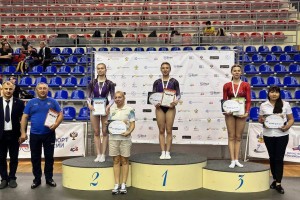 Астраханские спортсменки показали хорошие результаты на соревнованиях по прыжкам на батуте