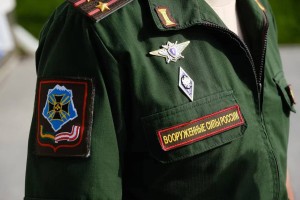 Астраханцы продолжают интересоваться военной службой по контракту