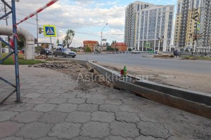 Астраханцы обращают внимание на неудачный ремонт Набережной Приволжского затона
