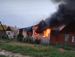 Во время урагана в&#160;Астраханской области сгорел дом