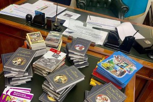 Астраханцы могут передать книги для жителей Кременского района