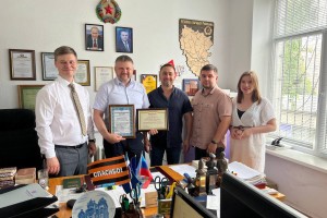 Депутат Облдумы посетил Луганскую Народную Республику
