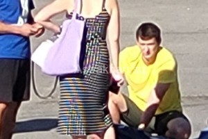 Источник: возле торгового центра в Астрахани прохожие задержали педофила