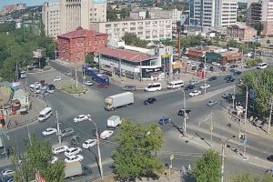 В Астрахани выделенные полосы пока будут действовать на 7&#160;улицах
