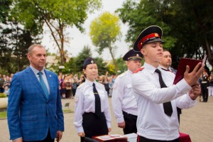 В Астрахани юные суворовцы дали торжественные клятвы