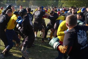 В Астрахани устраивают бой «стенка на стенку» с участием сотен человек