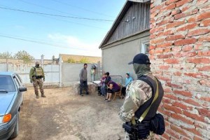В Астраханской области мужчина незаконно прописал у себя пять иностранцев