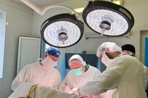 Астраханские врачи проводят микрохирургические операции экспертного класса