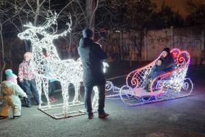 В Астрахани отремонтировали дороги к&#160;праздничным елкам