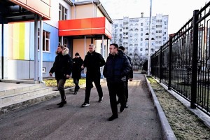 В Астрахани отремонтировали подъездные пути к&#160;строящемуся детсаду
