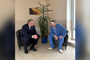 Астраханский губернатор навестил в госпитале Санкт-Петербурга нашего земляка