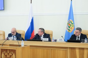 Игорь Мартынов провел заседание Думы Астраханской области