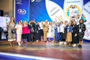 Проекты астраханок на выставке «Россия» поддержала председатель комитета Совета Федерации по науке, образованию и культуре Лилия Гумерова 