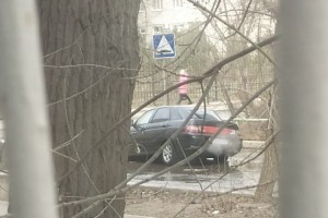 В Астрахани на улице Юрия Селенского появилась «яма глупости»