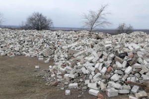 В Ставропольском крае обнаружили огромную свалку стройотходов