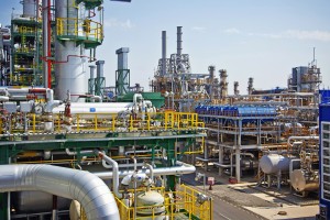 Работа Астраханского газоперерабатывающего завода с&#160;30 марта остановлена